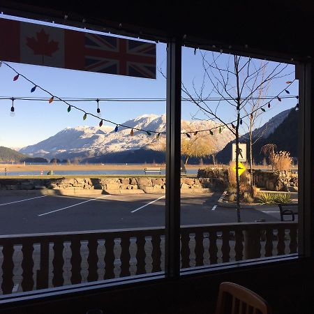 Spring Villa Hotel Harrison Hot Springs Zewnętrze zdjęcie