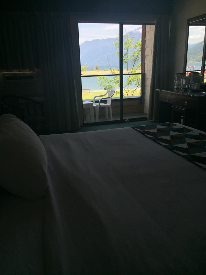 Spring Villa Hotel Harrison Hot Springs Zewnętrze zdjęcie