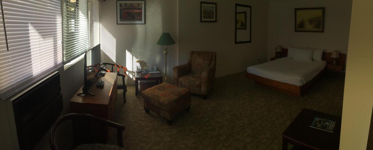 Spring Villa Hotel Harrison Hot Springs Zewnętrze zdjęcie